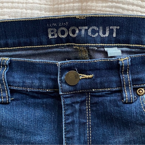 Low Rise Boot Cut Jeans - Picture 10 of 10